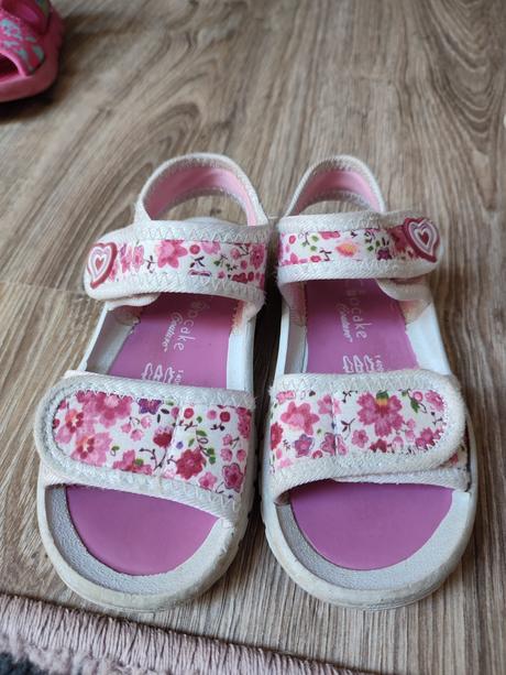 Sandálky, deichmann,25