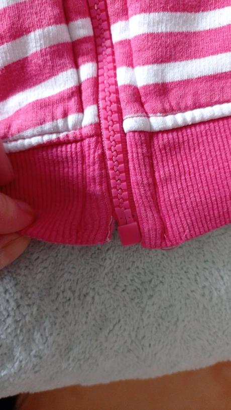 Pásikava mikina, 116