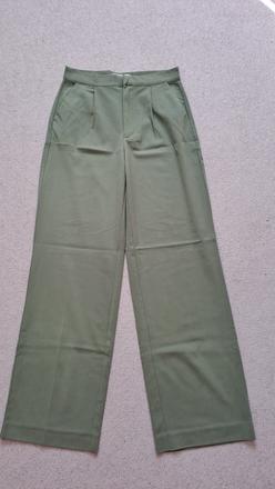 Tenke jarne nohavice, pull&bear,s