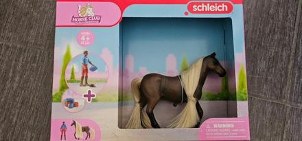 Schleich koník s česacou hrivou a doplnkami, 
