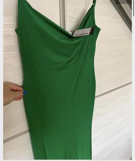 Spolocenske saty, 40