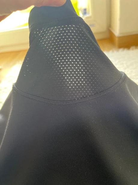 Reebok tricko na beh s kapucnou, reebok,s