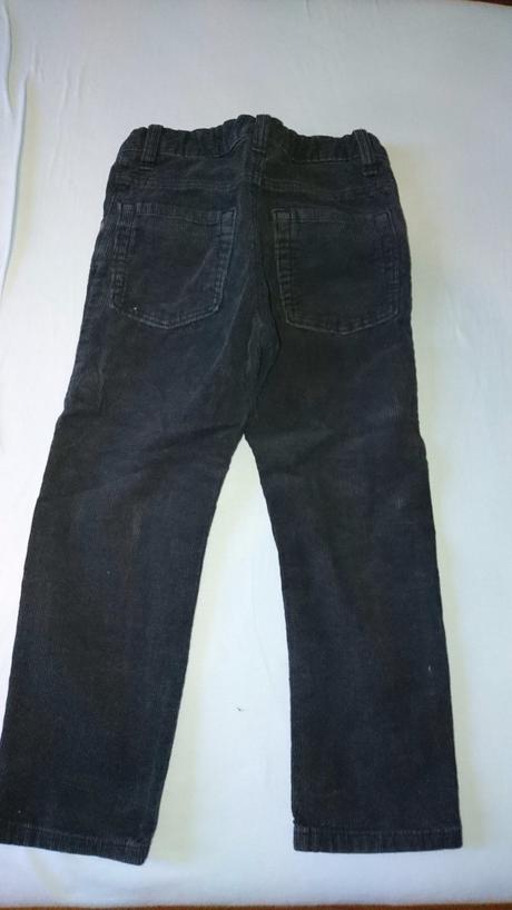 Mensestrove nohavice, l.o.g.g.,104