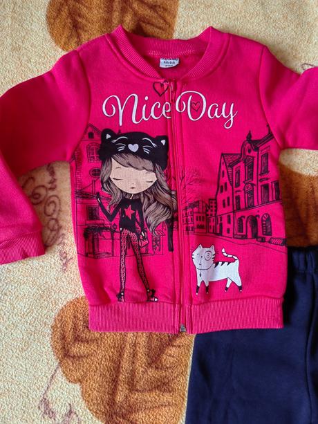 Tepláková súprava pre dievčatko, 98 / 104