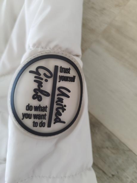 Dievčenská vetrovka do pása, 134