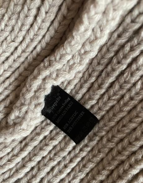 Teplá mäkká čiapka s brmbolcom - uni veľkosť,