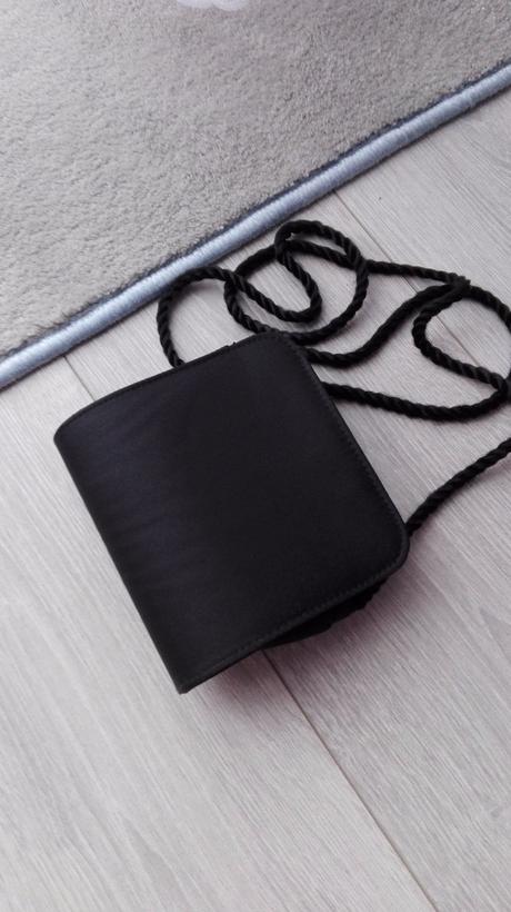 Malá spoločenská kabelka, avon