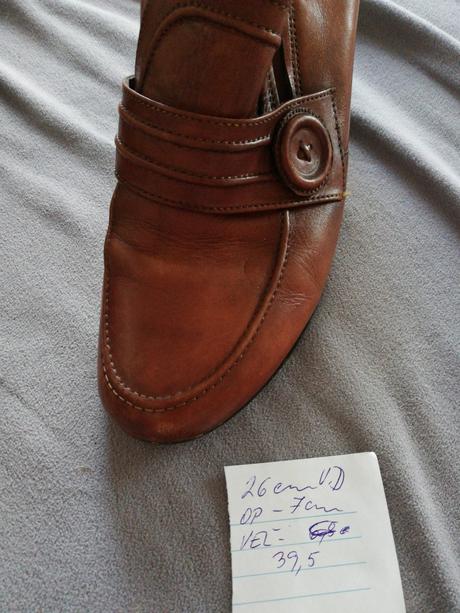 Topánky, 39