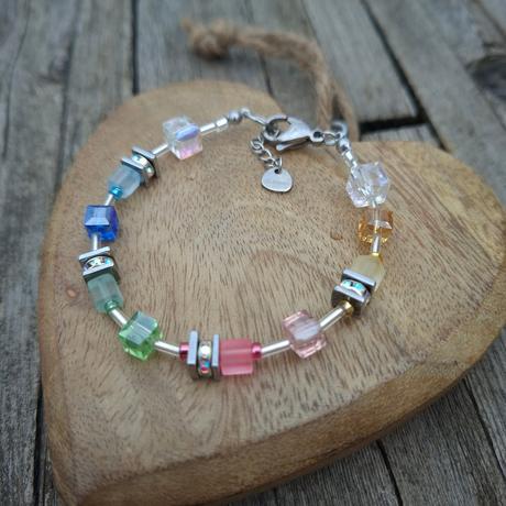 Náramok dúhové ráno-náramok zo sklenených kociek, 