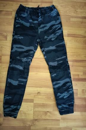 Zateplene maskace, chapter young,158