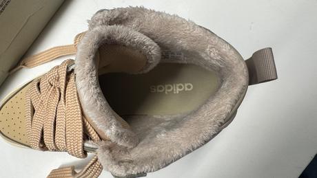 Dámska zateplená obuv adidas 38-2/3, adidas,38
