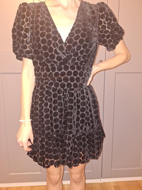 Zara zamatove mini saty, zara,m