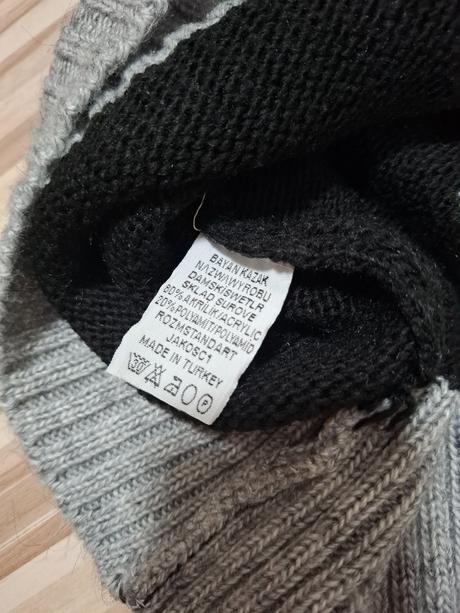 Dámsky sveter s mašľami, s