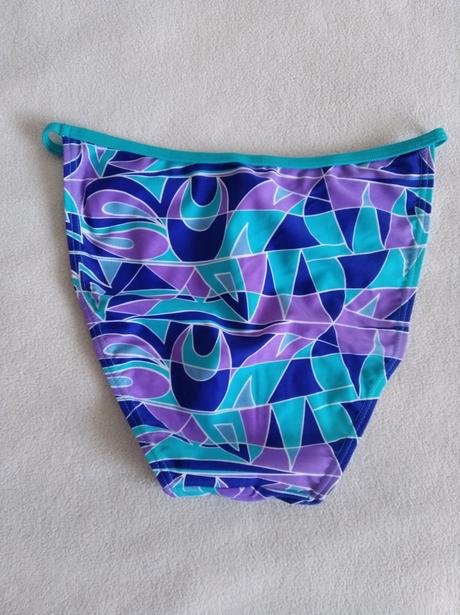 Bikiny - veľ. 36 / 38 - zn. viania, 38