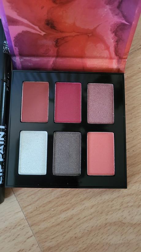 Avon rúž, očná paletka, lak na nechty, 