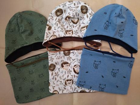 Kojenecké čiapky na šnúrky, <50 - 104