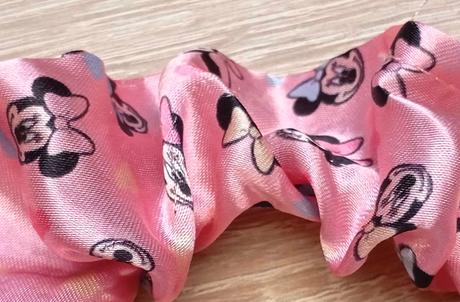 Scrunchie - minnie mouse, disney