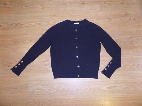 Sveter so zlatými gombíkmi, orsay,m
