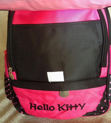 Cyklamenovo ruzova skolska taska hello kitty,