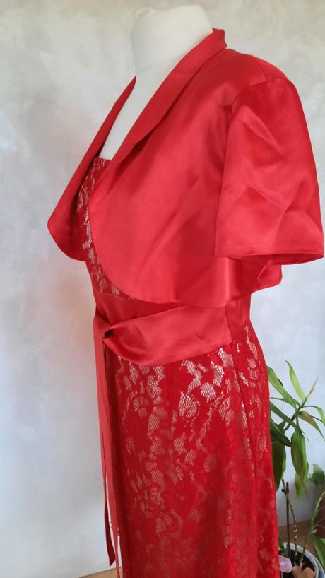 9.šaty červené ramienkovè  s bolerkom 46, 46