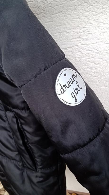 Bunda zn. sinsay s postovnym, sinsay,116