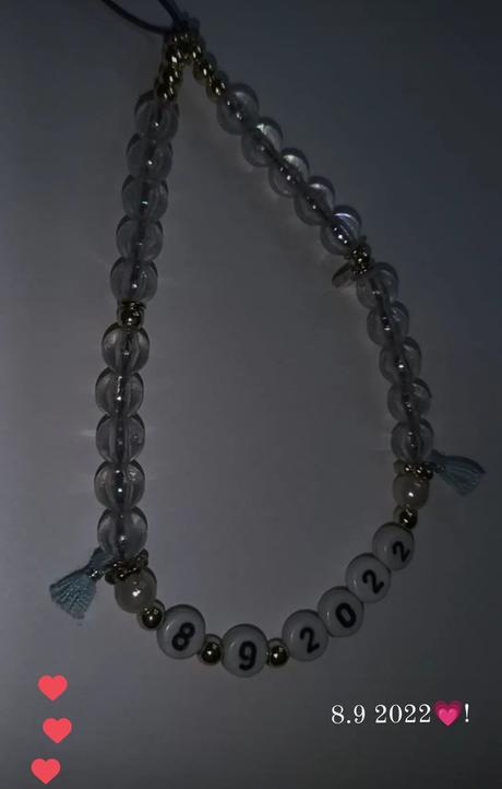 Ručné pletené náramky, 