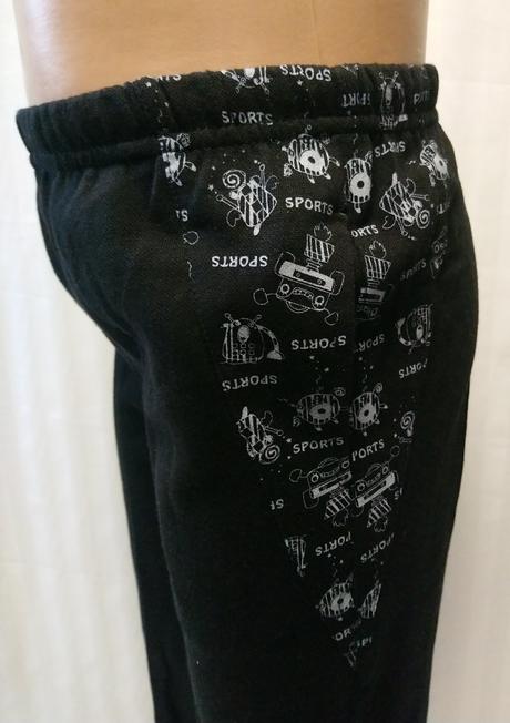 Chlapčenské čierne tepláky sport, era, 110, 110