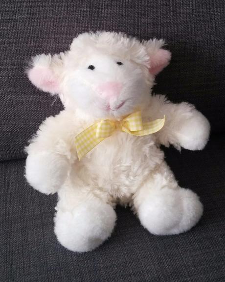 Plysova hracka ovecka, 