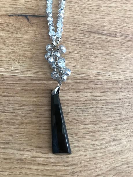 Dámsky náhrdelník, 