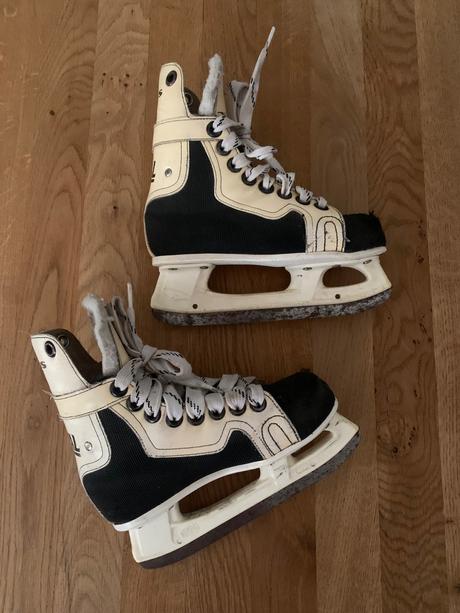 Korčule na ľad retro, 30