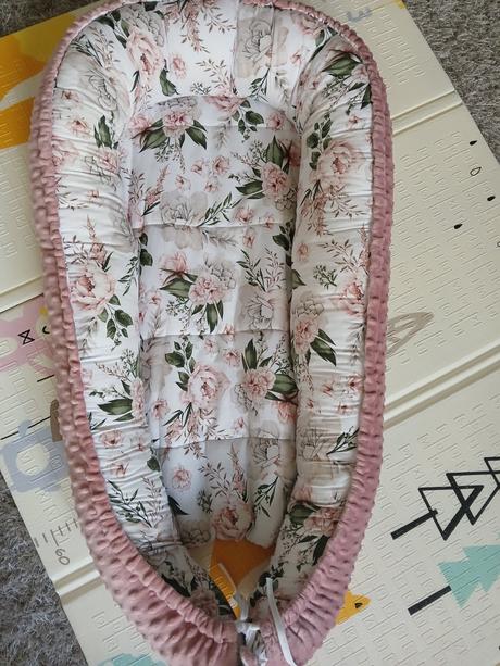 Hniezdo do postielky, 