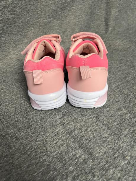 Blikajúce tenisky labkova patrola, sinsay,27