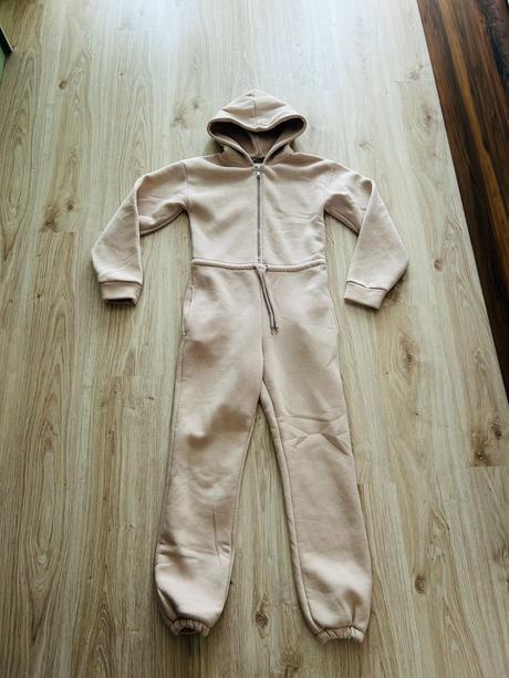 Štýlový teplákový overal značky zara, zara,s