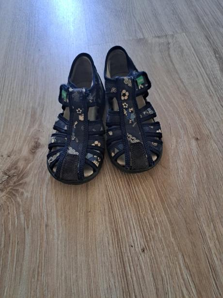 Sandale, froddo,26
