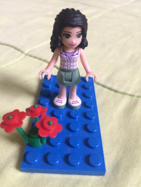 Lego friends emma s kvetmi, 