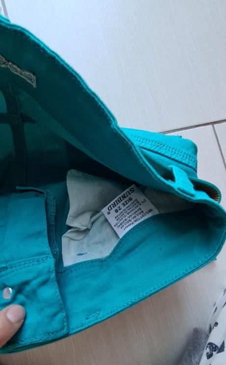 Tyrkysove kratase, 28