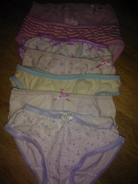 Nohavičky rôzne značky 8 ks-bavlnené, 98
