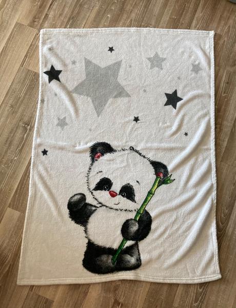 Krásna dečka  panda, 