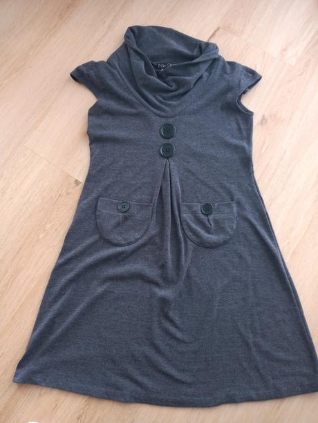 Šedé šaty s vreckami, m
