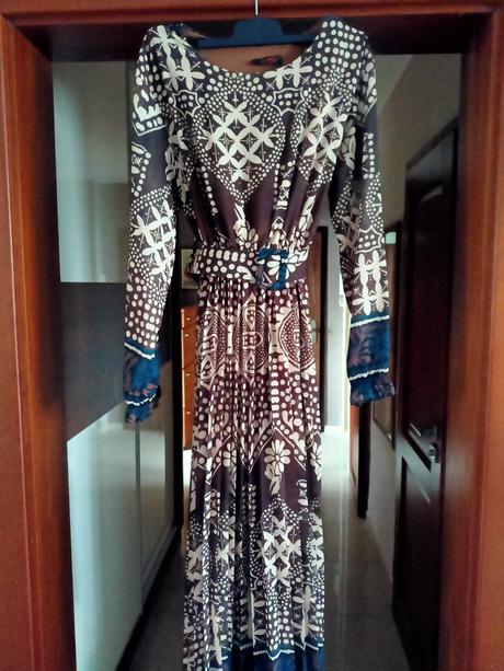 Krásne dlhé šaty, m