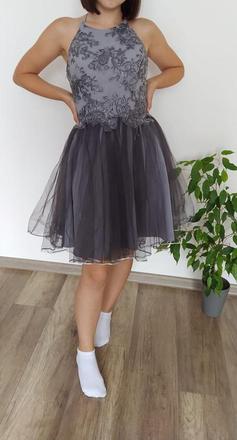 Šaty xs s holým chrbátom, xs