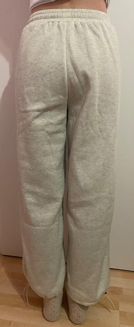 Nové tepláky zo shein, m