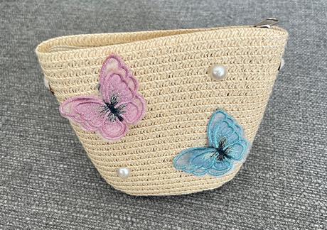 Slnečný klobúk plus mala kabelka, 