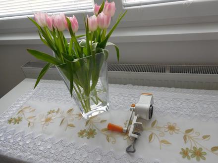 Retro mlynček na orechy, v krásnom nepoškodenom st, 