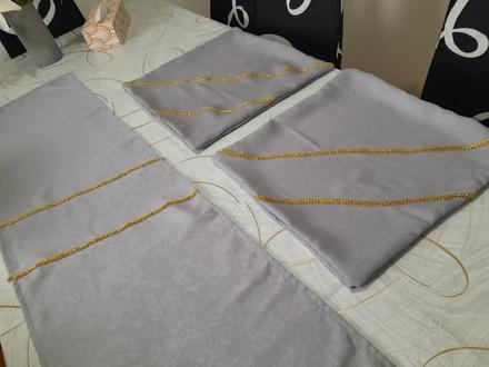 Návleky na vankuše s obrusom, 