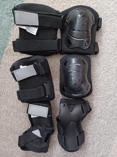 Nepoužité chrániče na korčule / 115-140 cm /, 