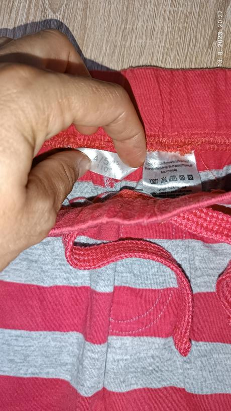 Krátke nohavice, 110