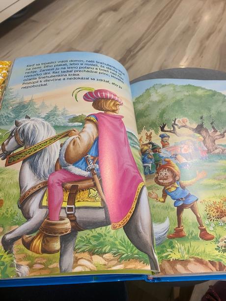 Veľká rozprávková kniha 12 zlatých rozprávok,