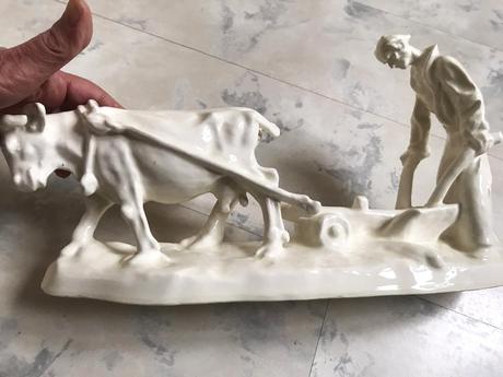 Starožitné masívne sošky 2 ks, 