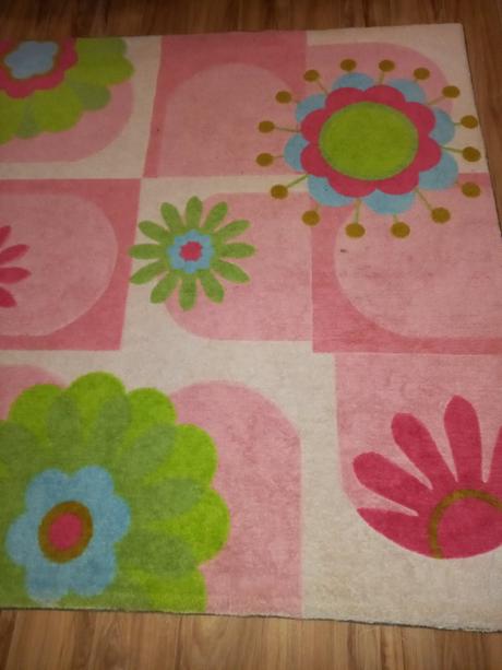 Dievčenský koberec, 